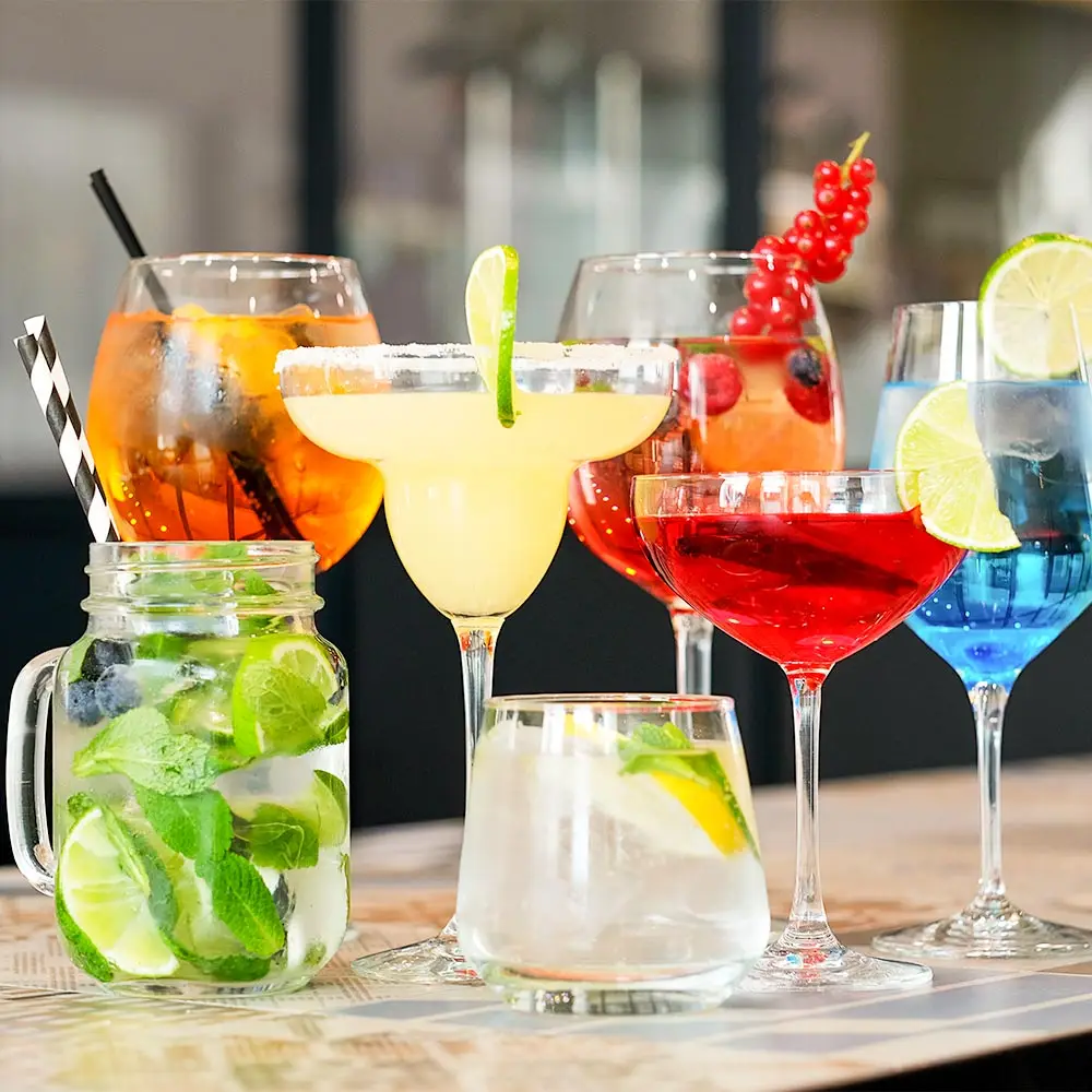 Cafe & Bar